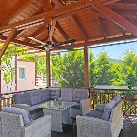 Guest house Bacchus Nikiti (Sithonia)