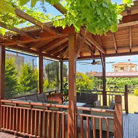 Guest house Bacchus Nikiti (Sithonia)