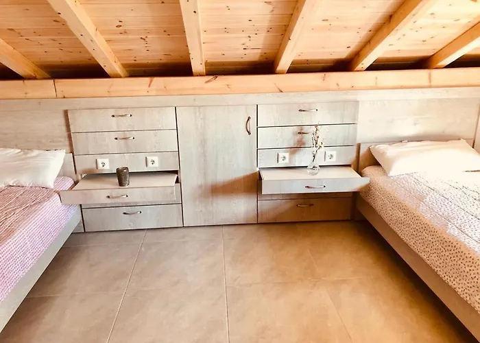 Guest house Bacchus Nikiti (Sithonia)